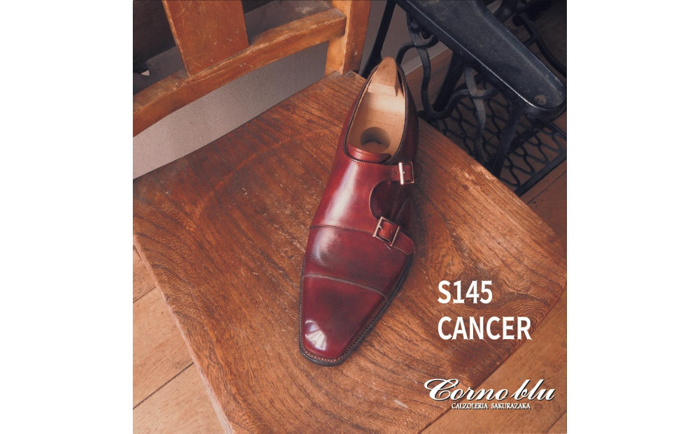 紳士靴ハンドソーンウェルトによる伝統的製法で作成されるドレス