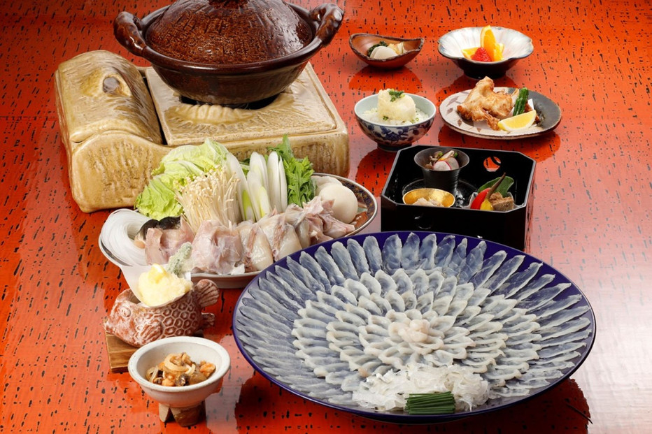 【福岡市】日本料理てら岡のお食事券【5,000円×9枚】※45,000円分