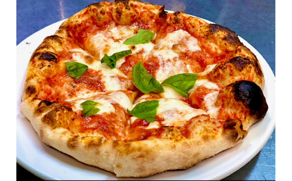 福岡イルコルティーレの自家製ピッツァ・マルゲリータ