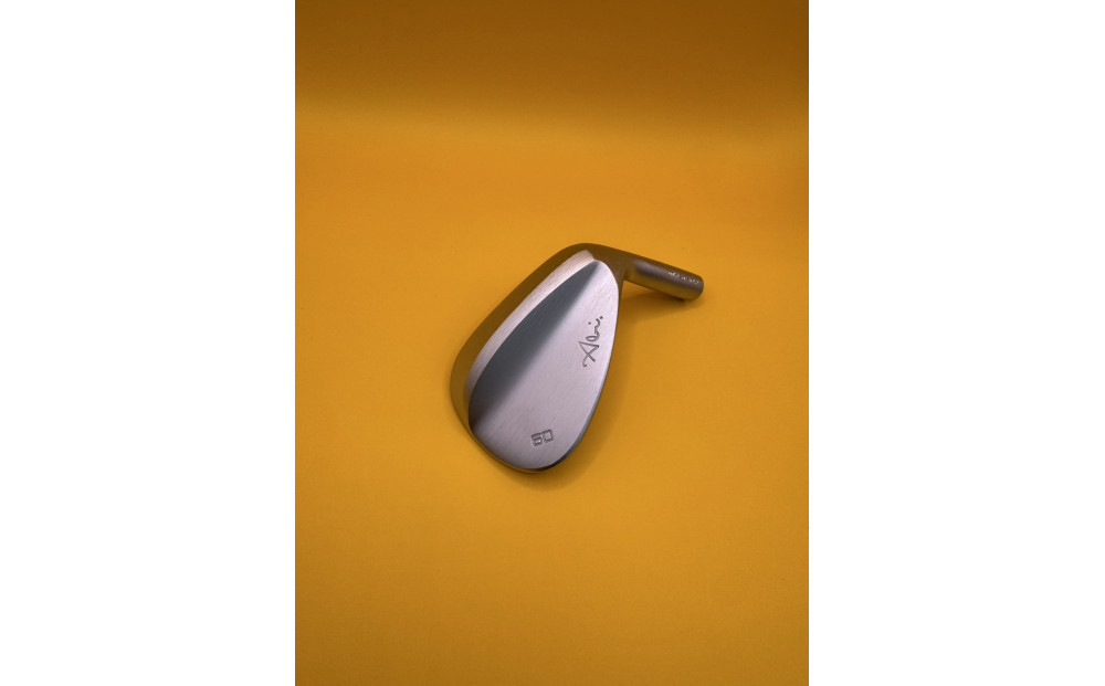 【福岡市】Abi Wedge ホワイトクロムメッキ60°　シャフト　フジクラTRAVIL（105S）女性クラフトマンの阿比留俊子